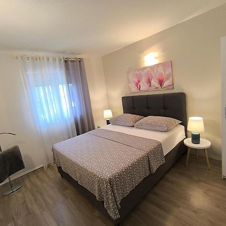Villa Seaview With Pool - Apartment Cotton Trogir Zewnętrze zdjęcie