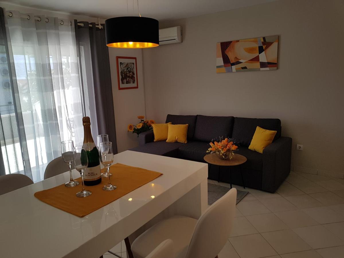 Villa Seaview With Pool - Apartment Cotton Trogir Zewnętrze zdjęcie
